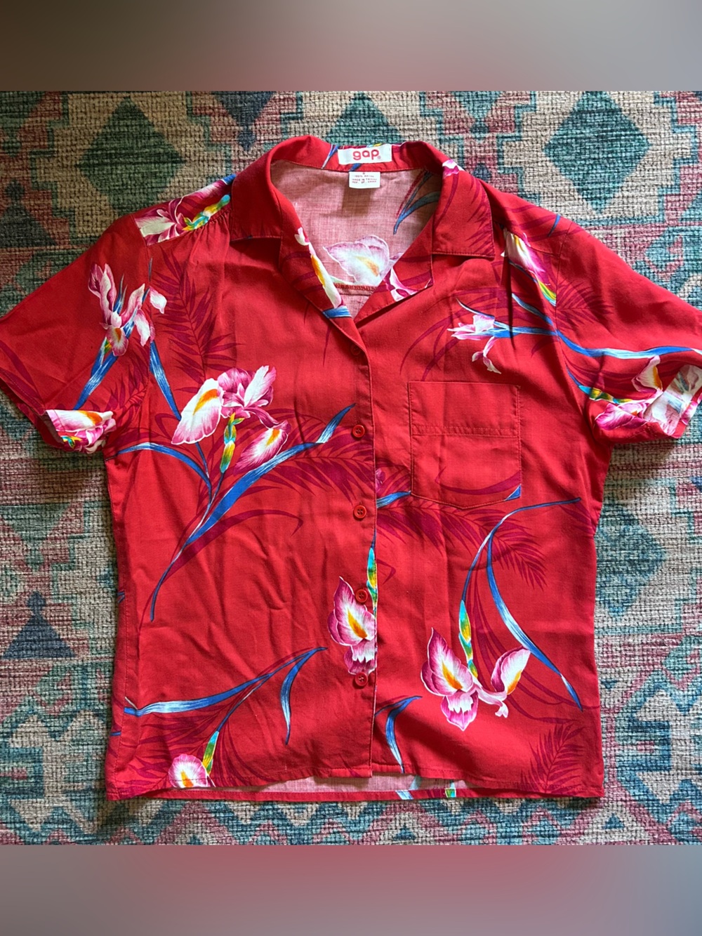VINTAGE GAP HAWAIIAN TOP